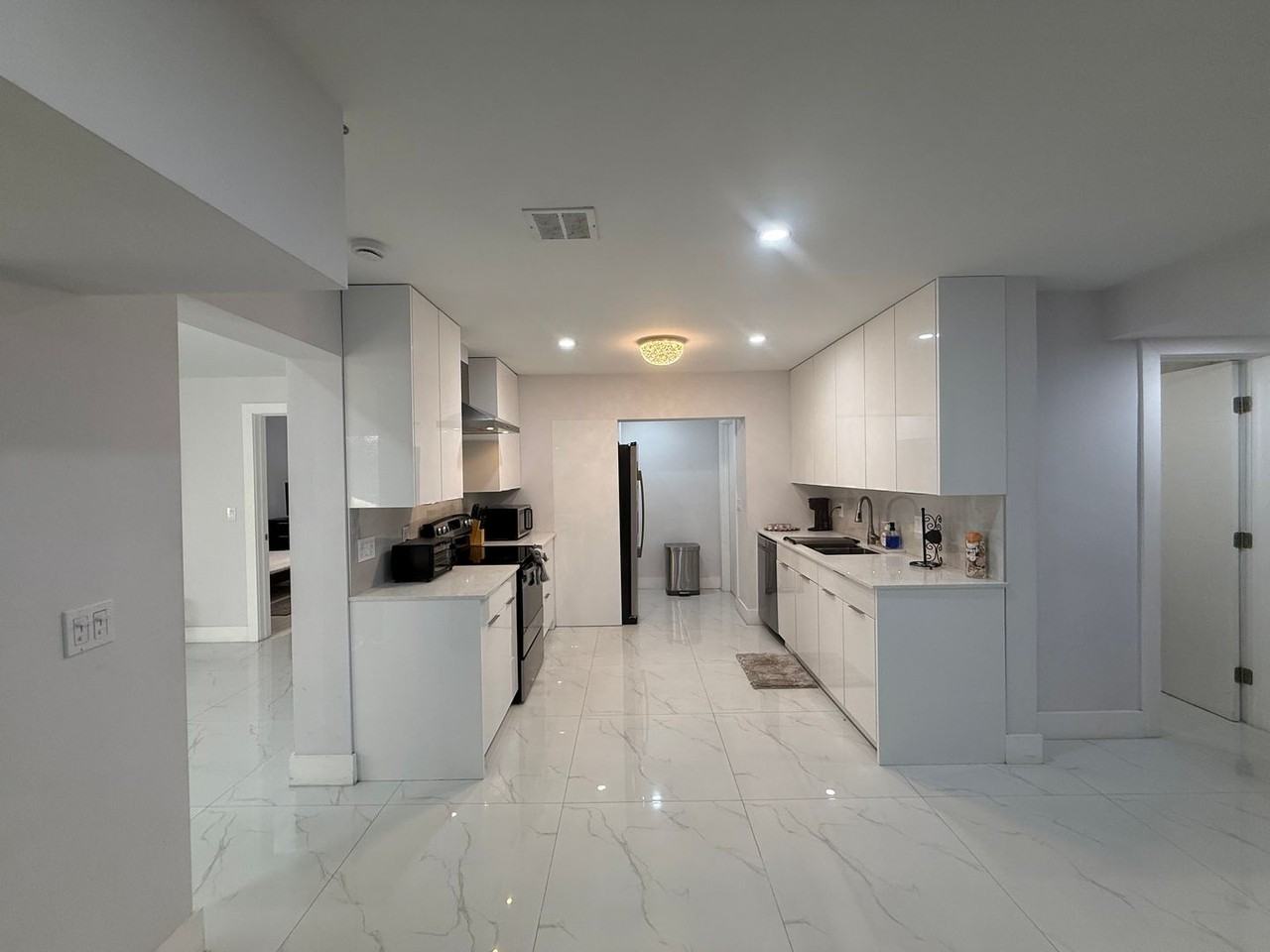 255 Glouchester St - Photo 6 of 12