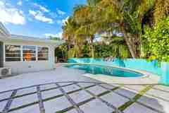 113 Park Ln E - Photo 1 of 1