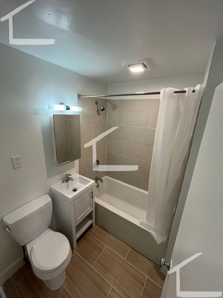 542 Massachusetts Ave - Photo 4 of 7