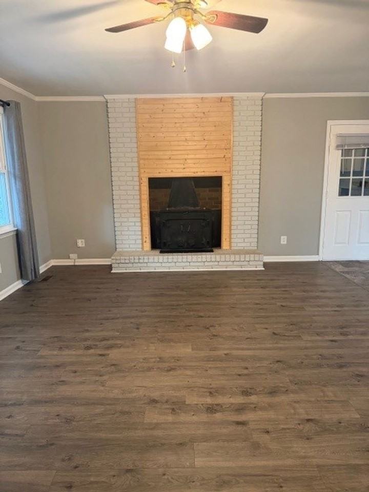 215 Serenity Dr - Photo 3 of 27