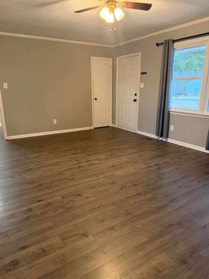 215 Serenity Dr - Photo 5 of 27