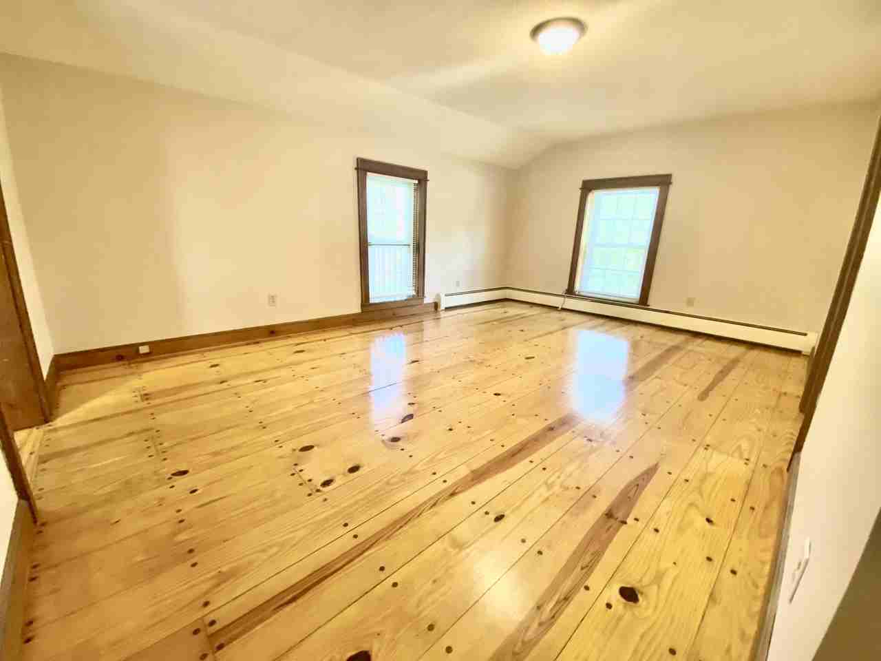 37 Middle St #2 - Photo 3 of 15