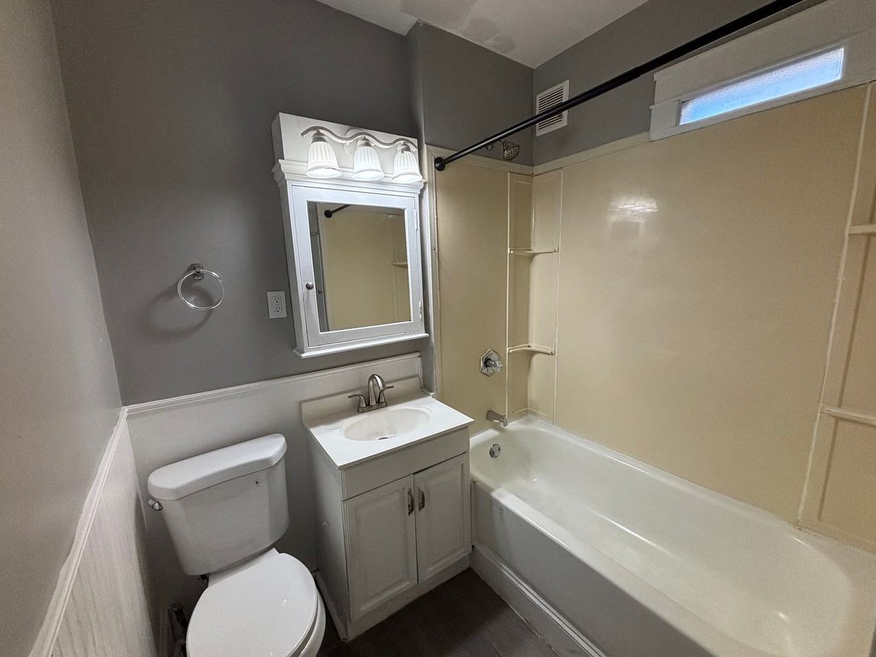 2709 Aldrich Ave N - Photo 2 of 7