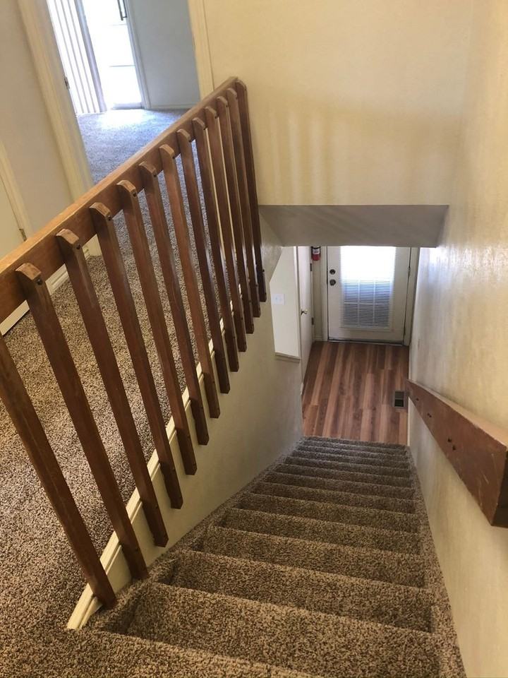 2424 Allegheny Dr - Photo 6 of 17