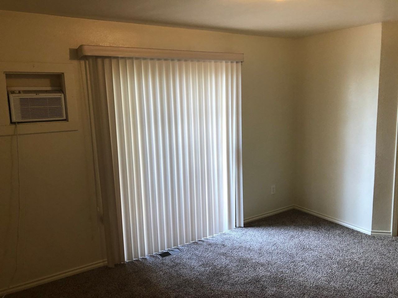 2424 Allegheny Dr - Photo 7 of 17