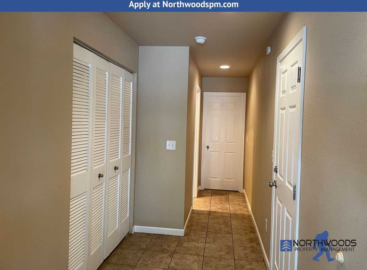 3427 Sharon Way - Photo 4 of 17