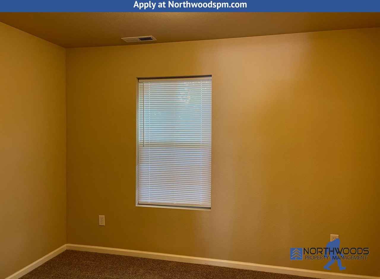 3427 Sharon Way - Photo 6 of 17