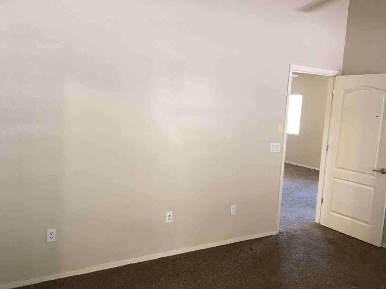 7201 E Bloomtree Ln - Photo 7 of 26