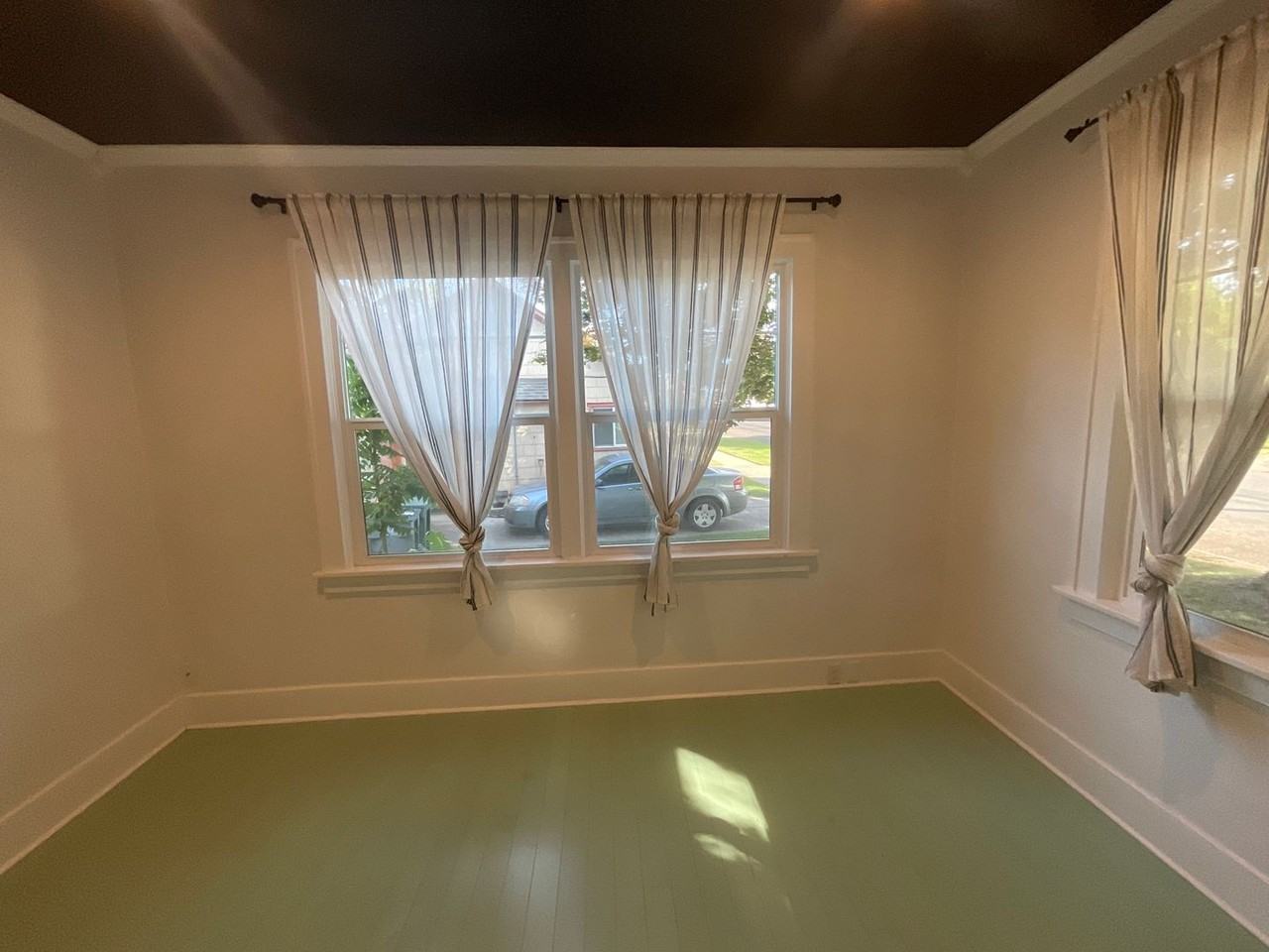 1706 Washington Ave - Photo 2 of 18