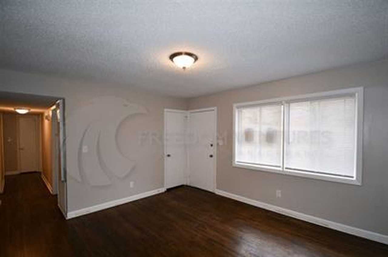 209 13th Ave Ne - Photo 5 of 22