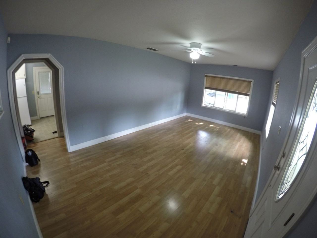 445 W 6th St - Photo 3 of 12