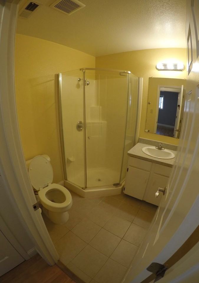 445 W 6th St - Photo 5 of 12