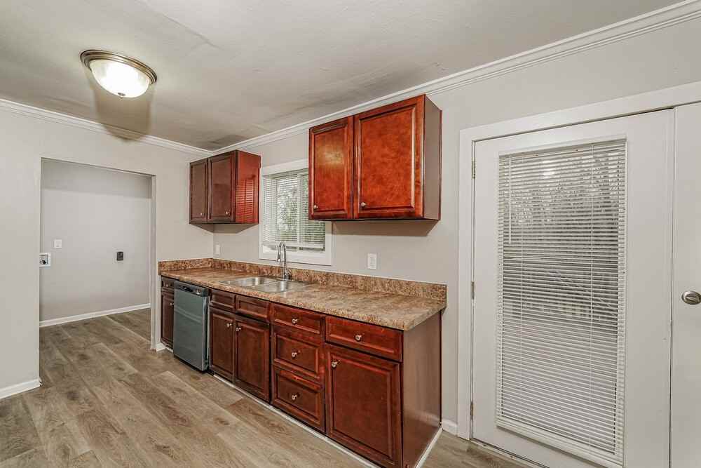 468 Tupelo Way - Photo 7 of 16