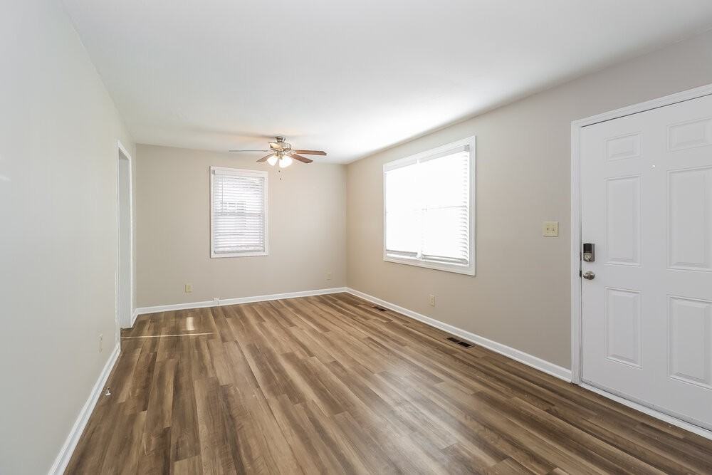 1709 Purser Dr - Photo 4 of 16