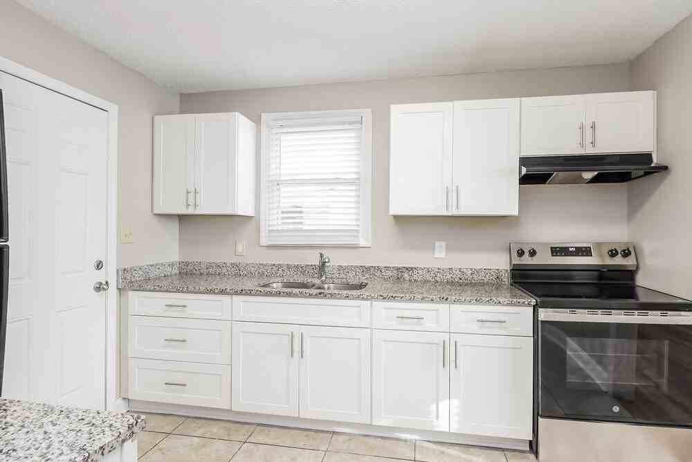 1709 Purser Dr - Photo 7 of 16