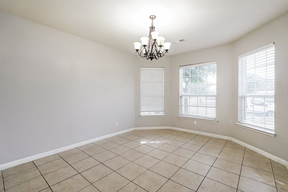 4204 Tower Ln - Photo 7 of 16