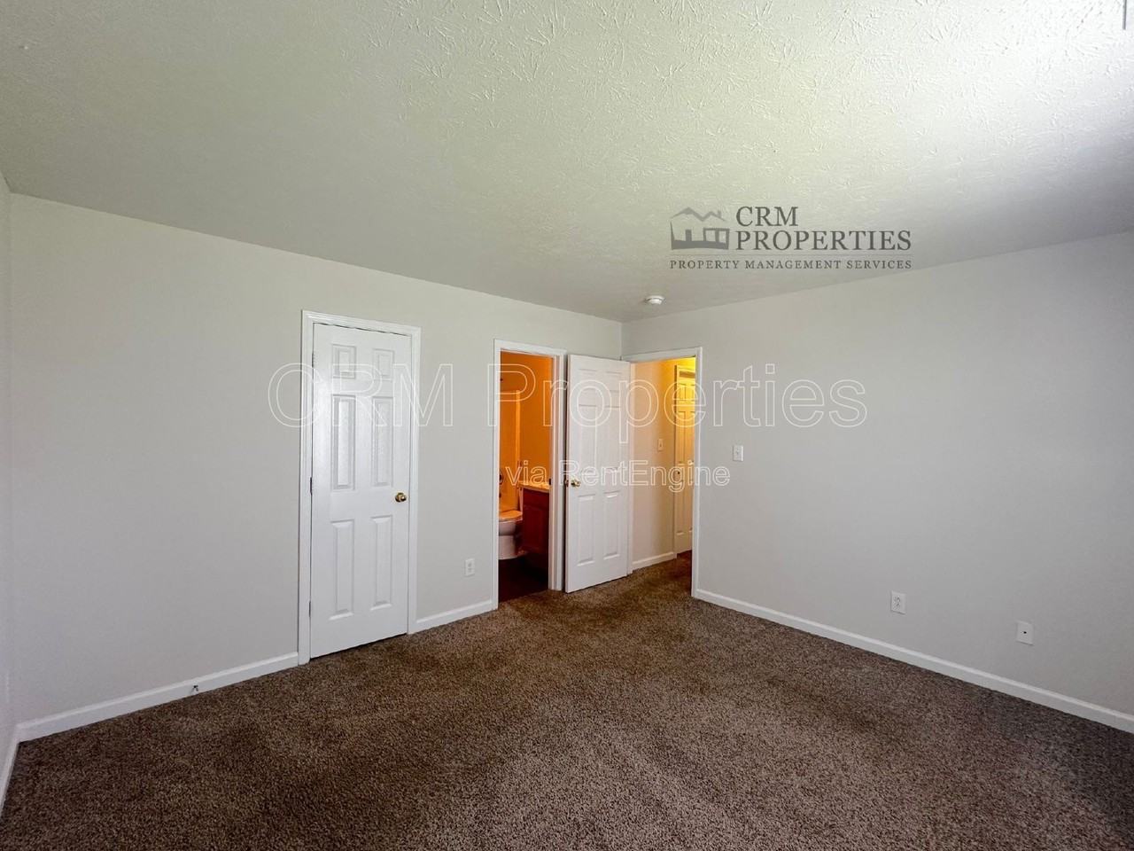 7202 Parklake Cir - Photo 6 of 15