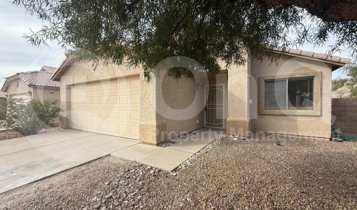 932 W Brave River Pl - Photo 2 of 7