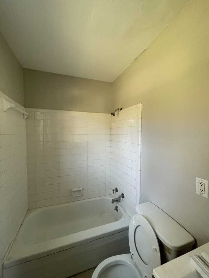 4002 Offutt Ct Nw #8788233 - Photo 7 of 9