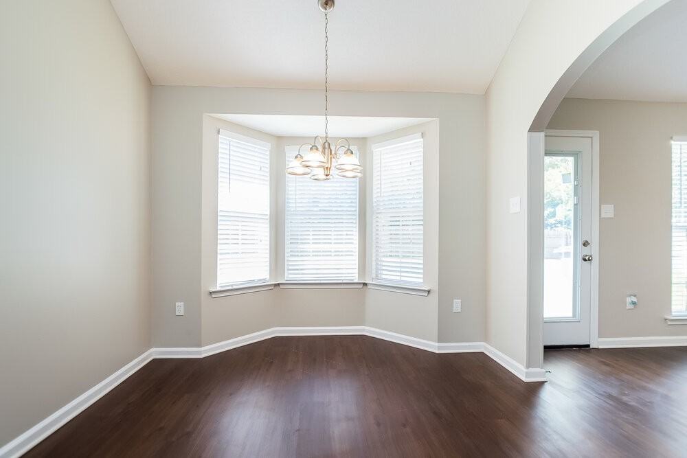 10909 Lexington Dr - Photo 5 of 15