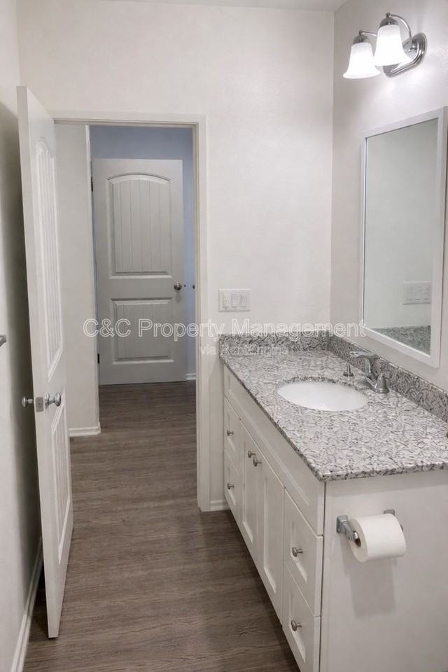 1023 Haviture Way - Photo 5 of 9