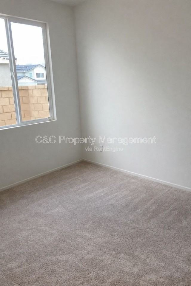 1023 Haviture Way - Photo 6 of 9