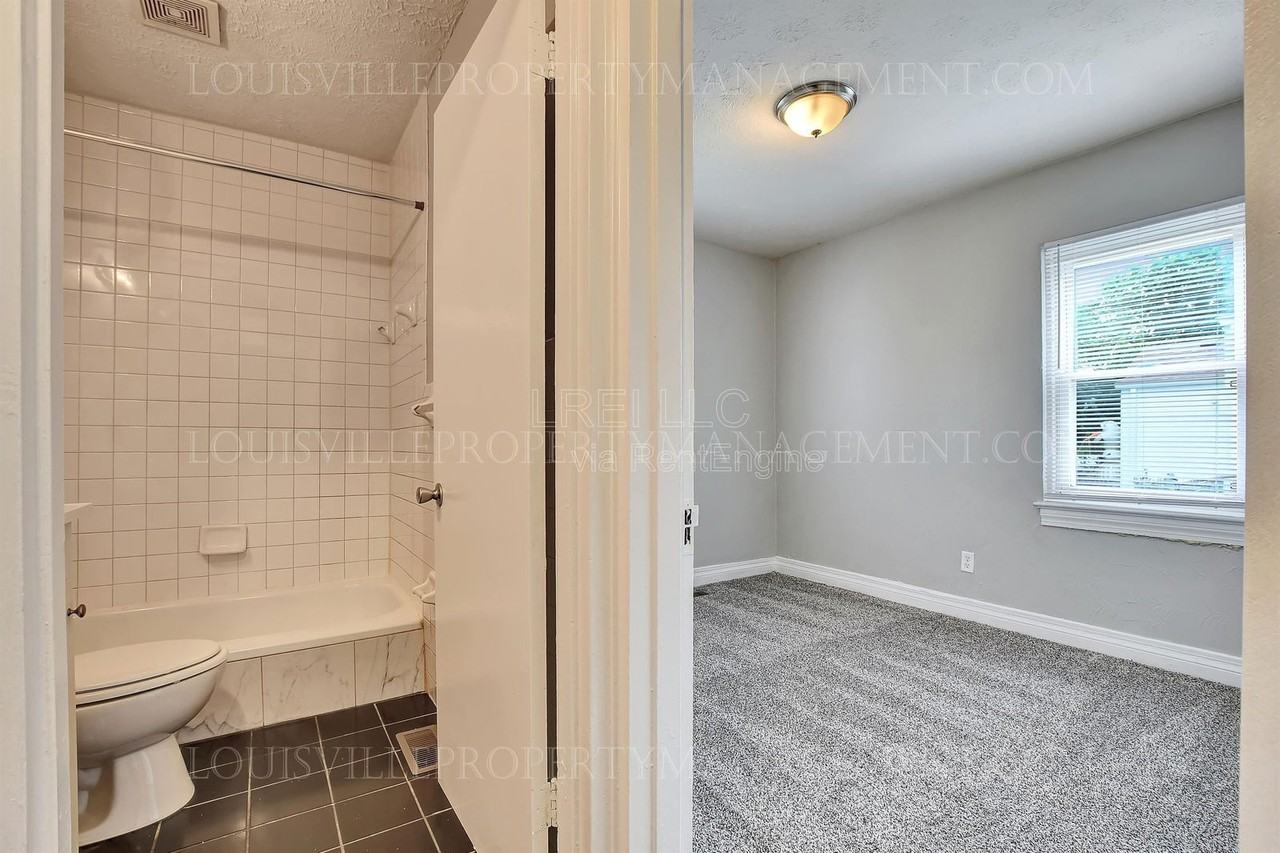 6604 Miles Ave #6604 - Photo 4 of 17