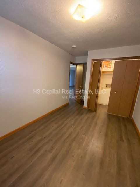 806 Olive St #1 - Photo 7 of 10