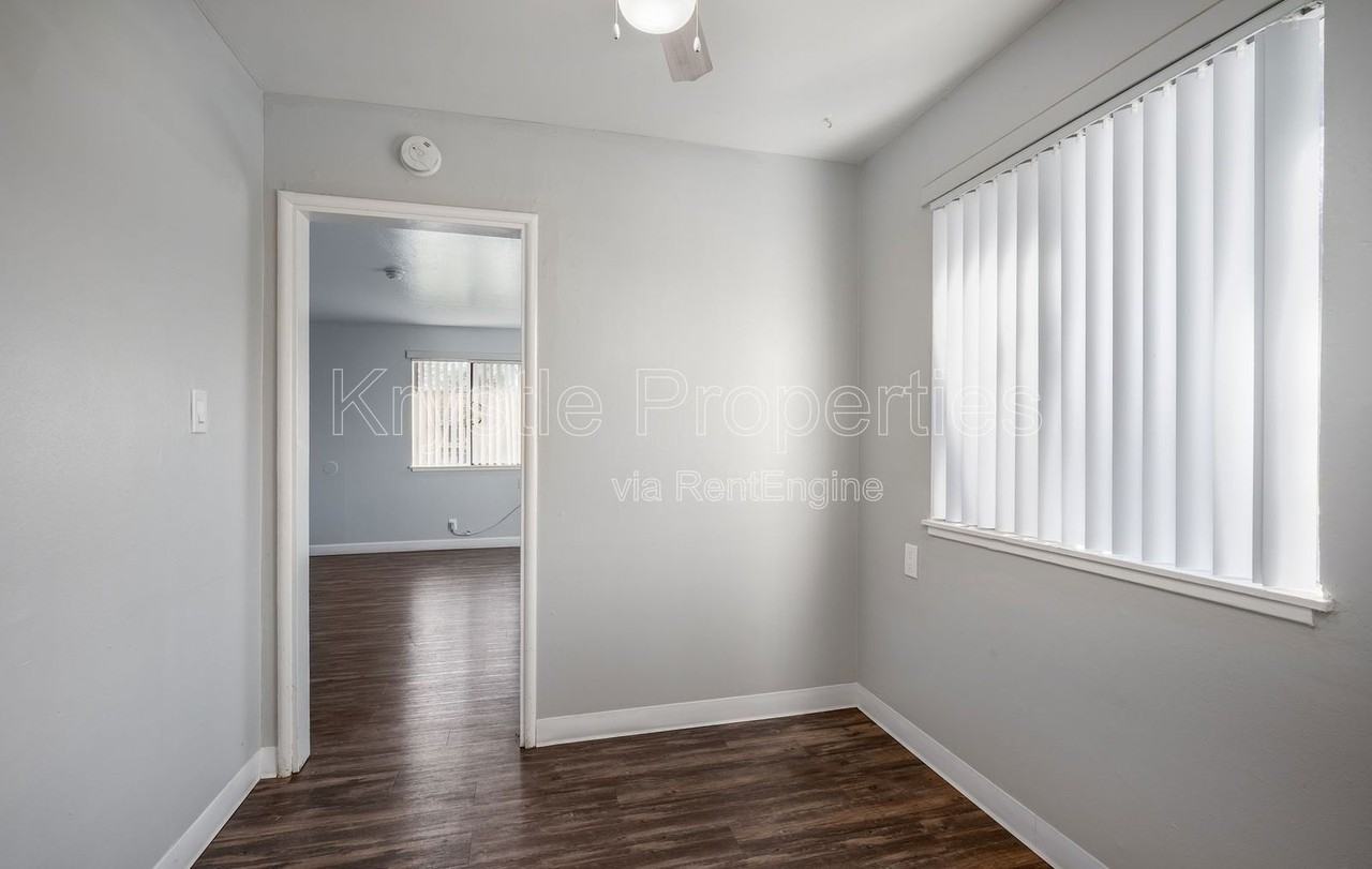 2021 Red Robin Ln #4 - Photo 7 of 16