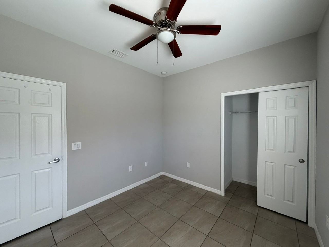 523 Ne 24th Ave - Photo 5 of 32