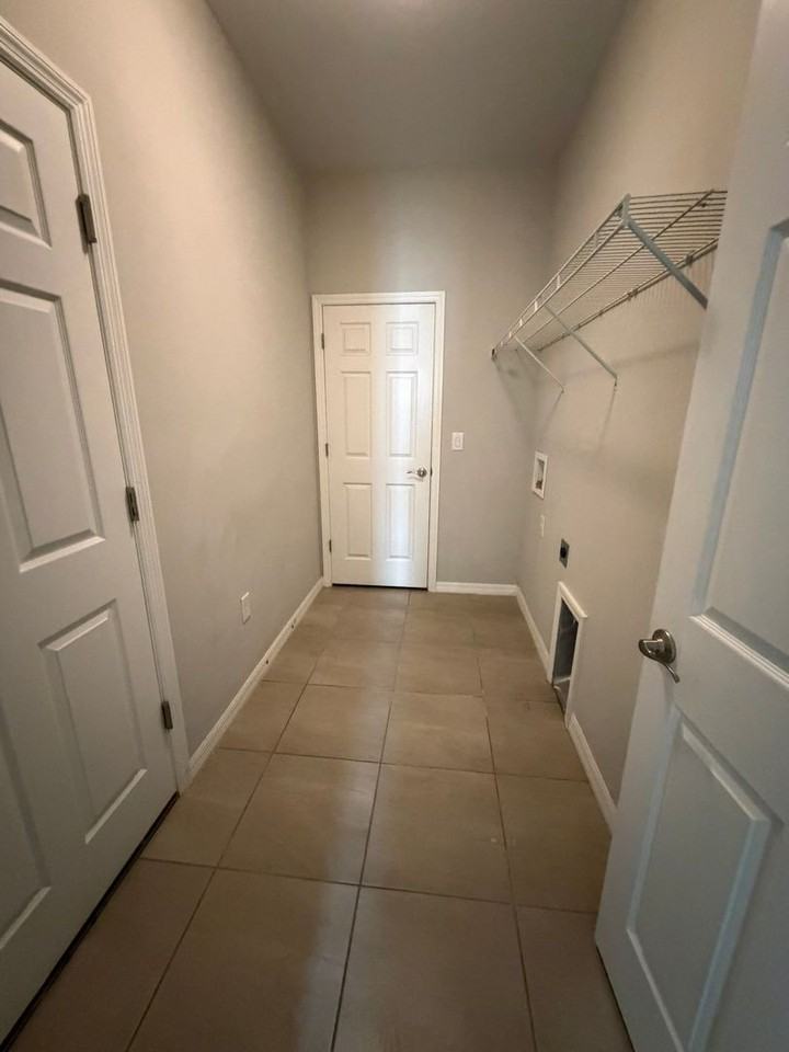 523 Ne 24th Ave - Photo 6 of 32