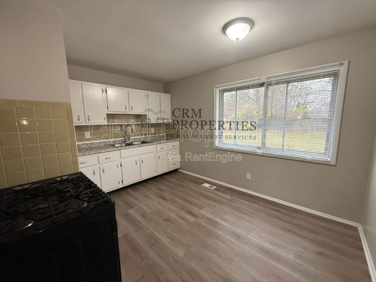 3156 N Dequincy St - Photo 4 of 21