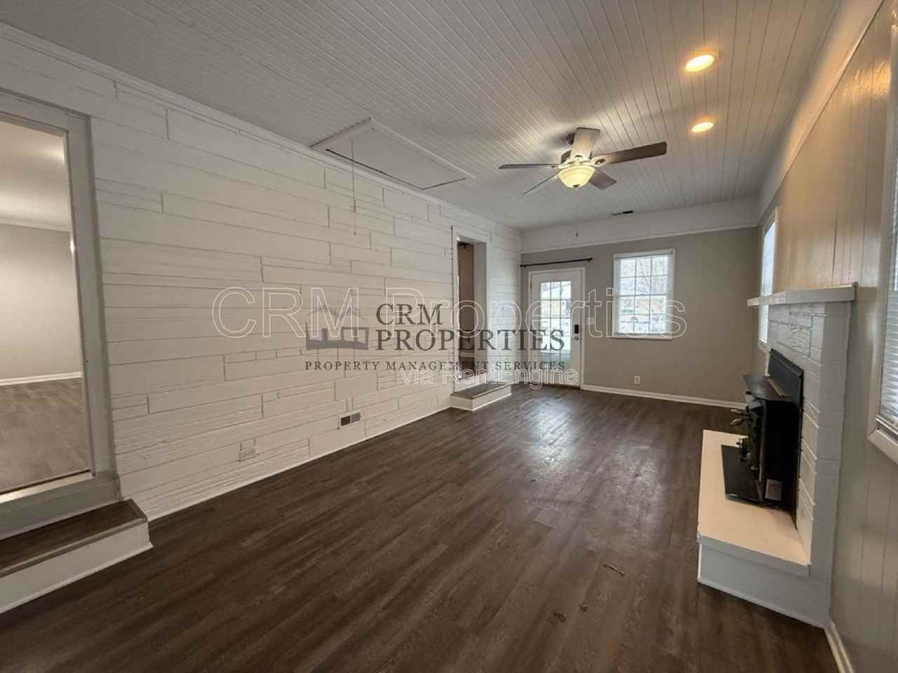 513 James Dr - Photo 4 of 33