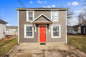 featured image of 106 E Vine St