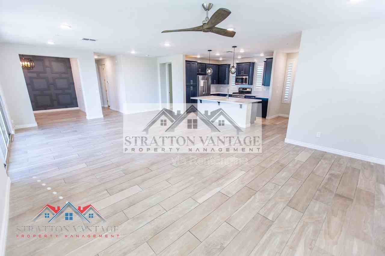 5100 E Rancho Paloma Dr #1038