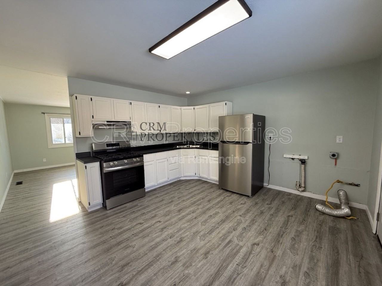 806 Maumee Dr - Photo 4 of 23