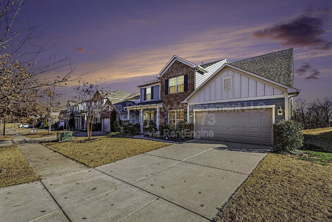 11140 Crane Creek Dr - Photo 4 of 40