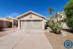 2138 E Robin Ln - Photo 1 of 1