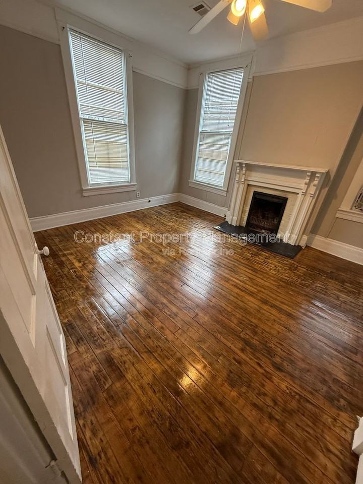 1061 High St #D - Photo 4 of 12