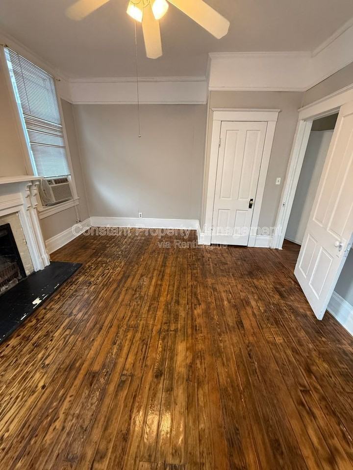 1061 High St #D - Photo 5 of 12