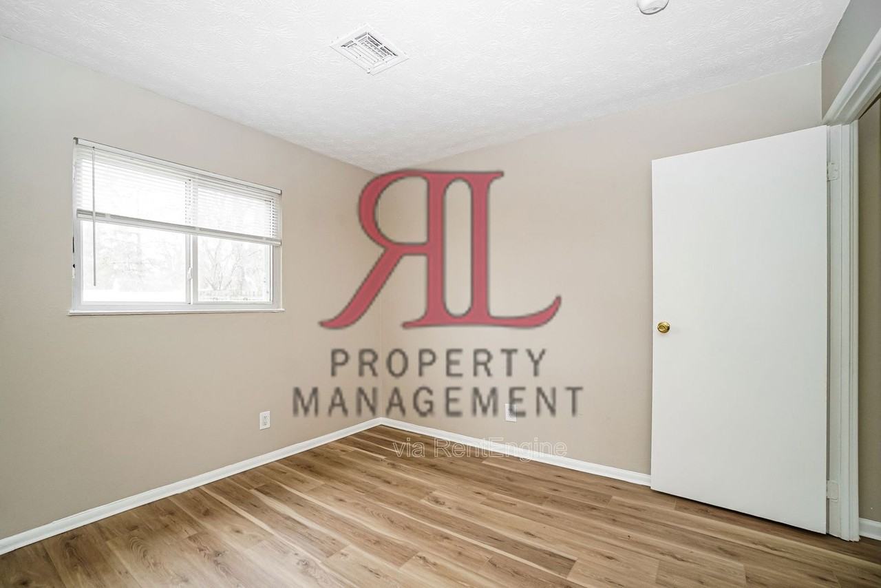 1951 Riverdale Rd - Photo 6 of 11