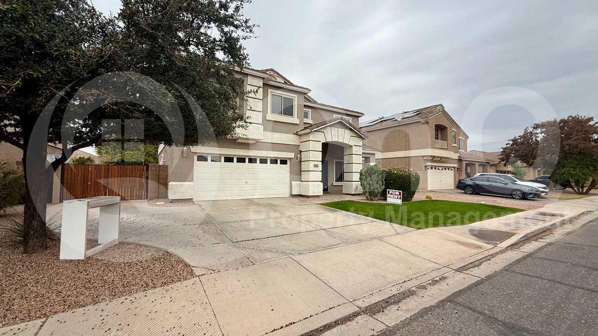 4122 E Westchester Dr - Photo 2 of 9