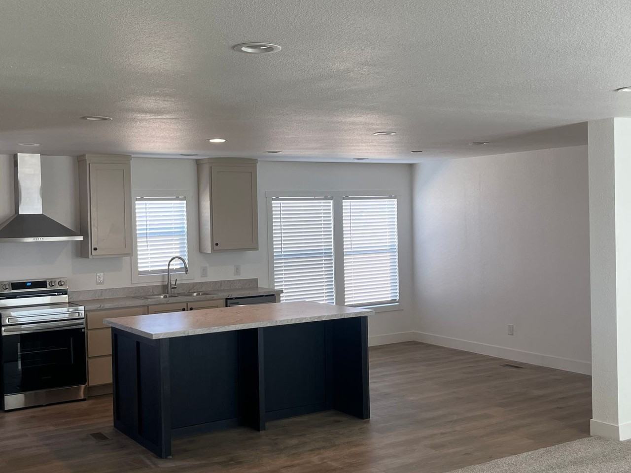 22936 W Forest Pleasant Pl #1 - Photo 3 of 21