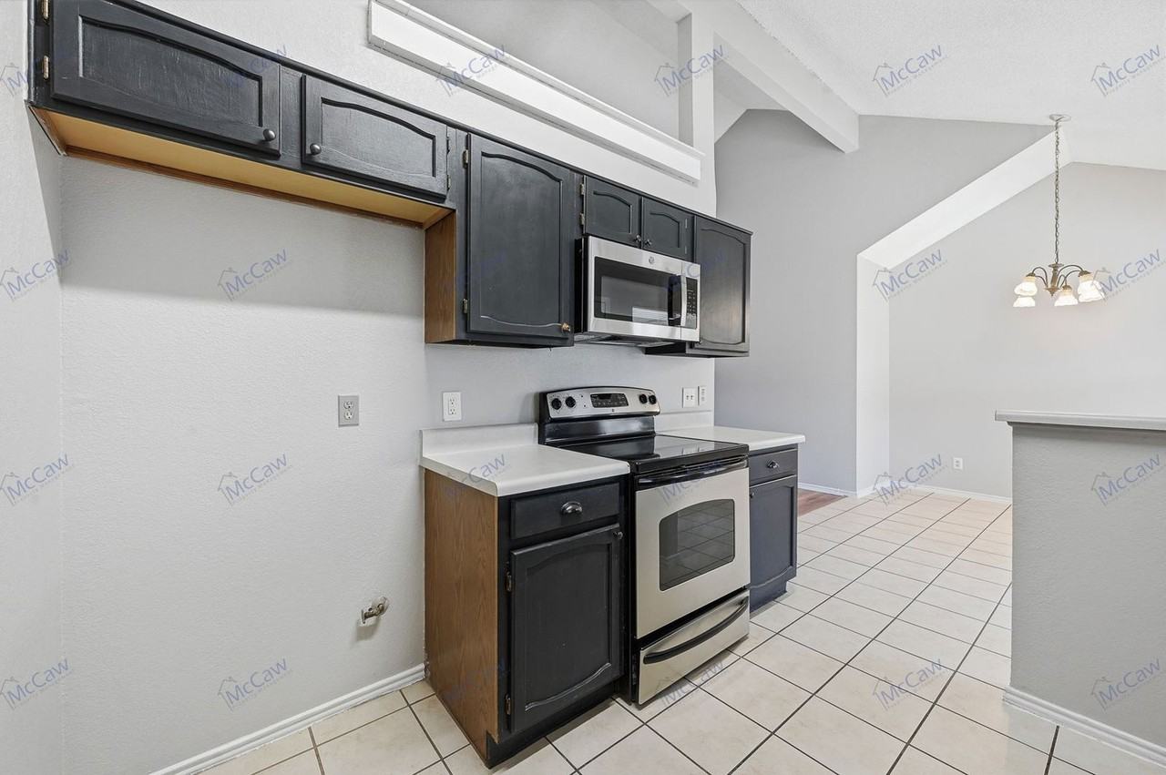 1069 W Hills Ter - Photo 7 of 22