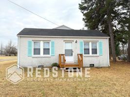 featured image of 921 E Haggard Ave