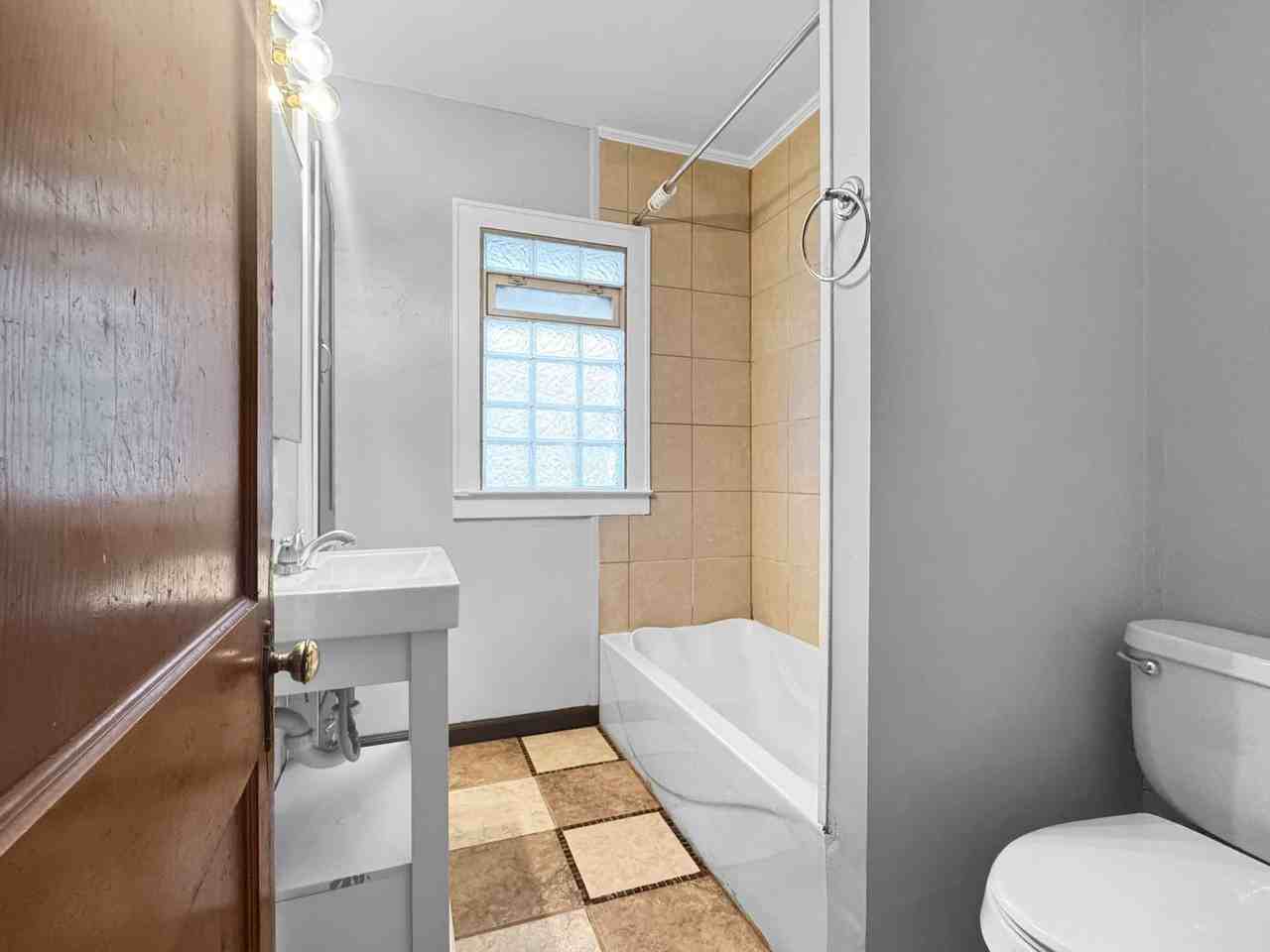 857 Lyon St Ne - Photo 5 of 10