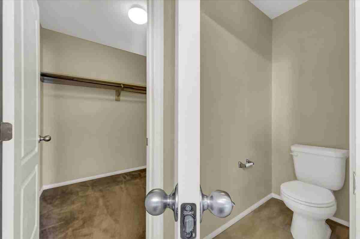 7922 Blue Lake Peak St - Photo 6 of 22