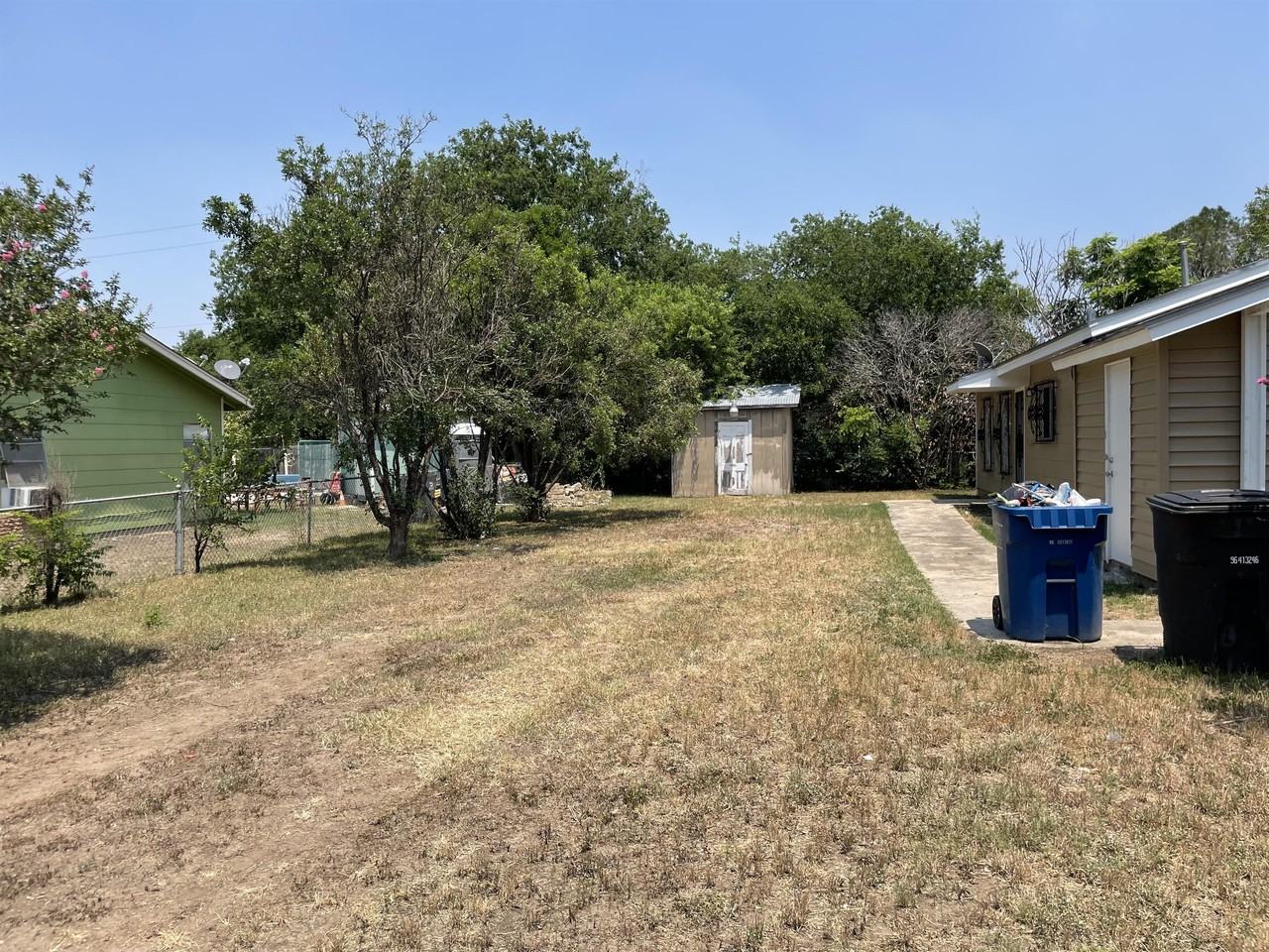 5547 Stonybrook Dr - Photo 7 of 28