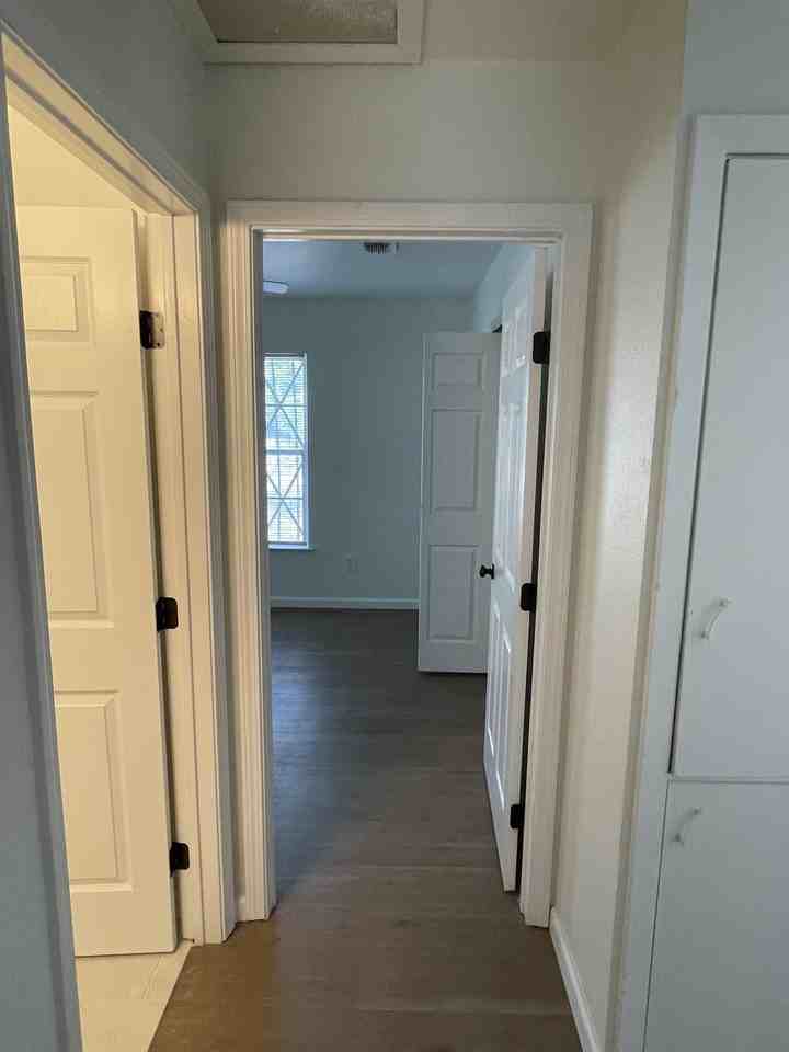5547 Stonybrook Dr - Photo 7 of 28