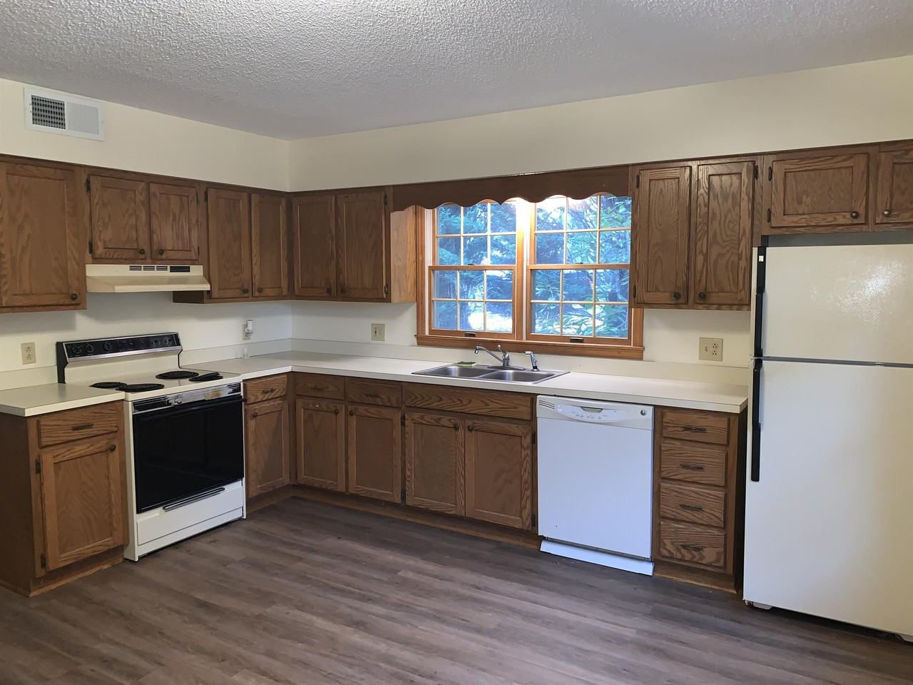 518 Eliada Home Rd - Photo 6 of 10